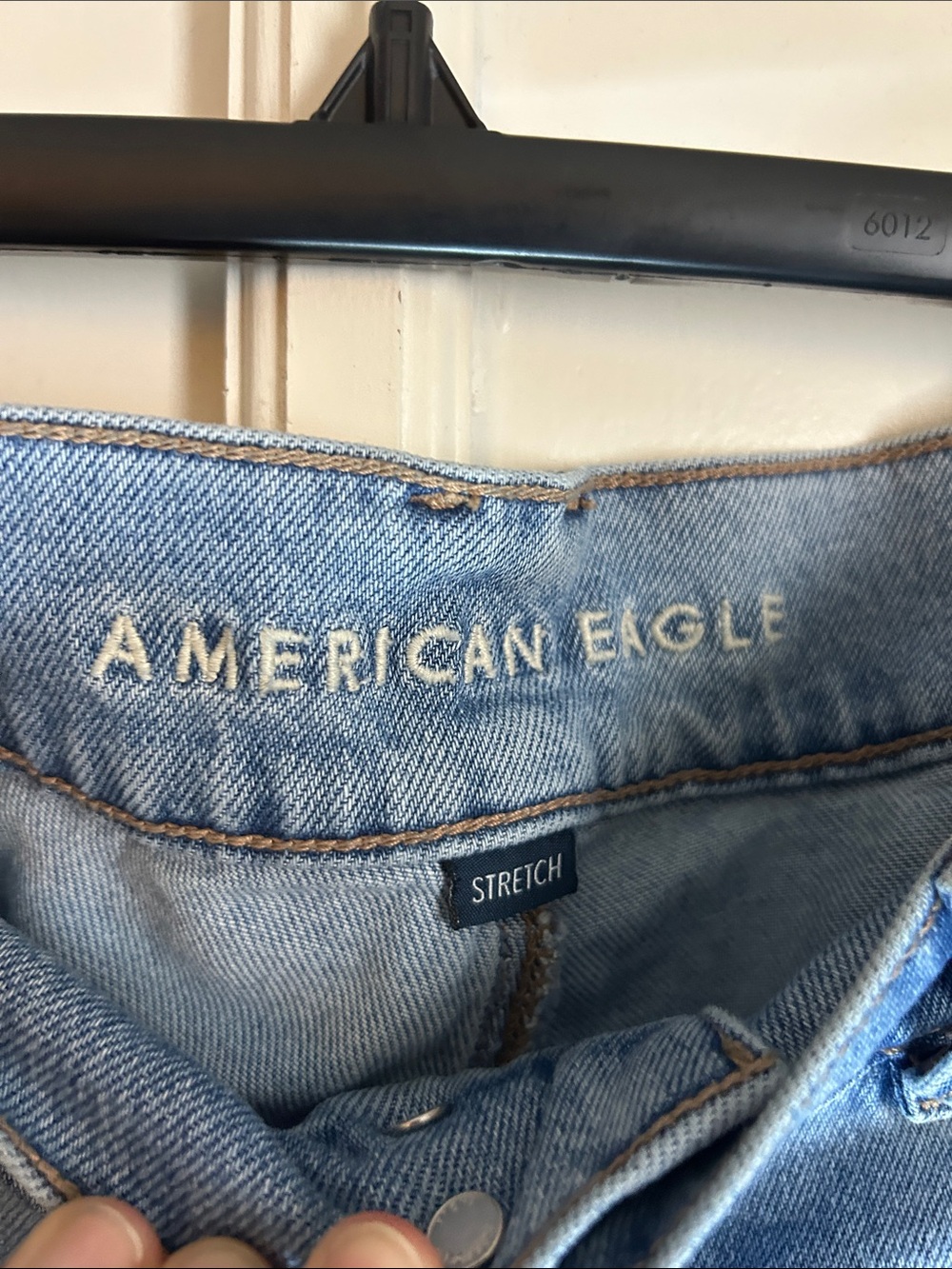 American Eagle Wide Leg Light Wash Cropped Jeans - Picture 6 of 8